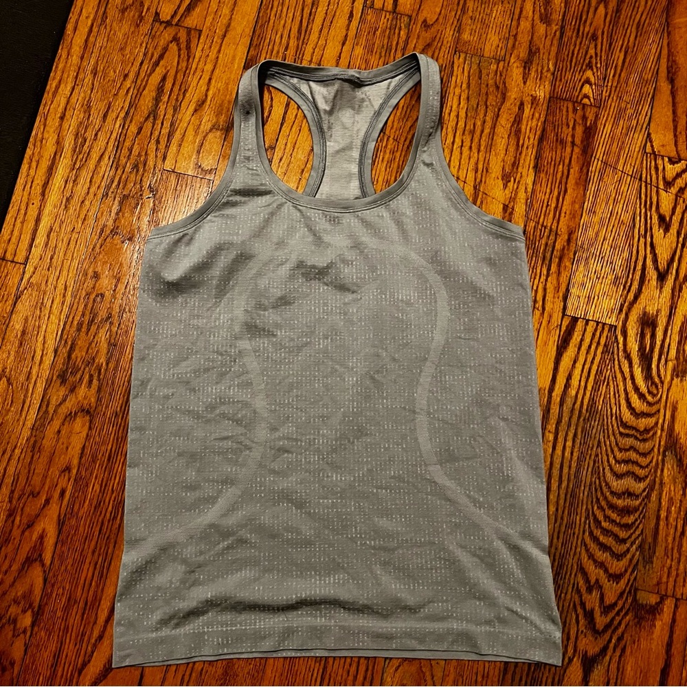 Women’s Lululemon Gray Swiftly Racerback Tank Top size 8